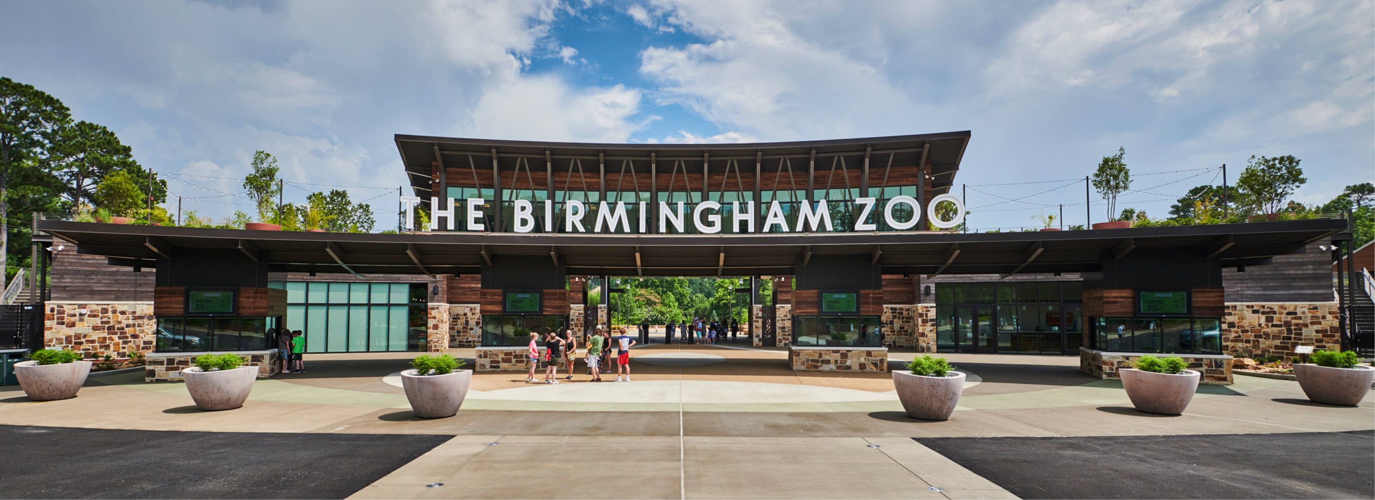 birmingham-zoo-celebrates-grand-opening-of-new-arrival-experience-gmc